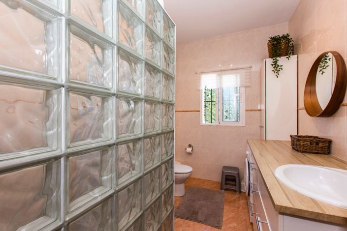 Image No.20-3 Bed Villa for sale