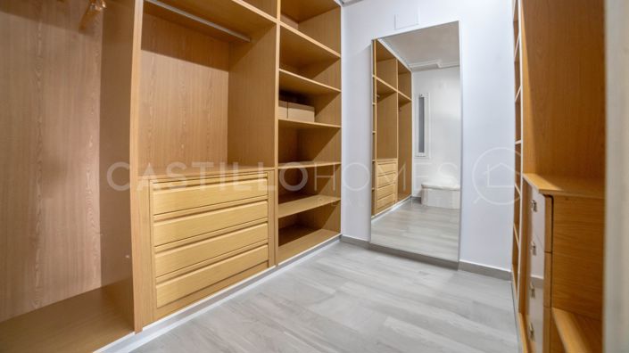 Image No.11-3 Bed Apartment for sale