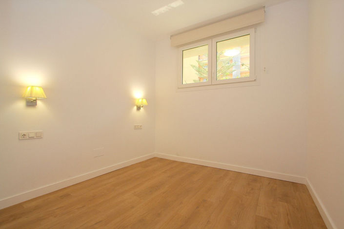 Image No.12-3 Bed Apartment for sale