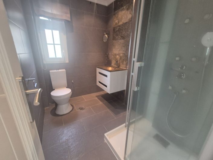 Image No.23-4 Bed Villa for sale