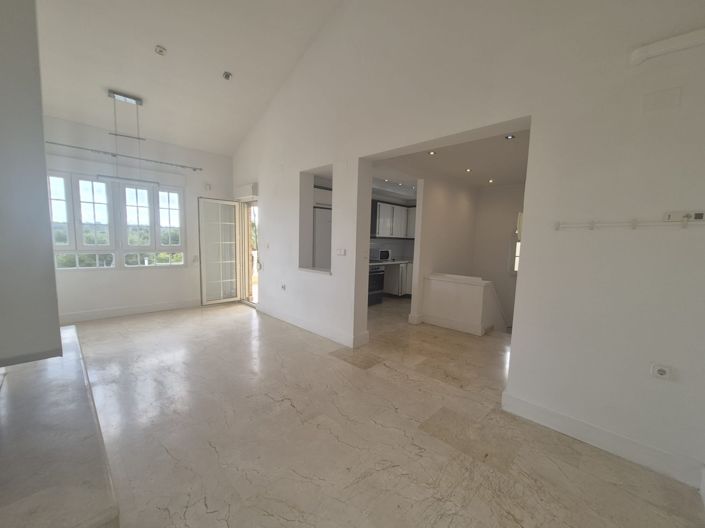 Image No.5-4 Bed Villa for sale