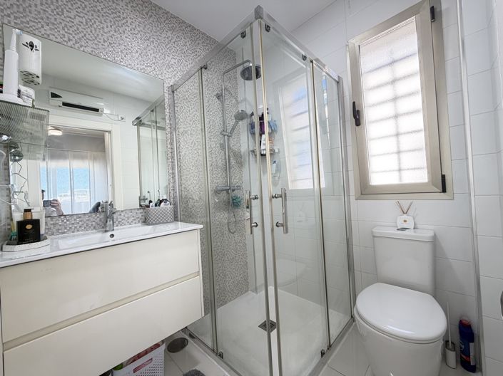 Image No.10-3 Bed Villa for sale