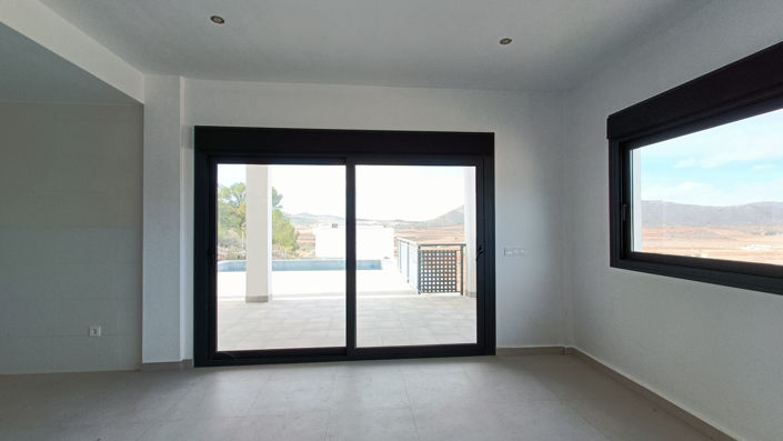 Image No.13-3 Bed Villa for sale