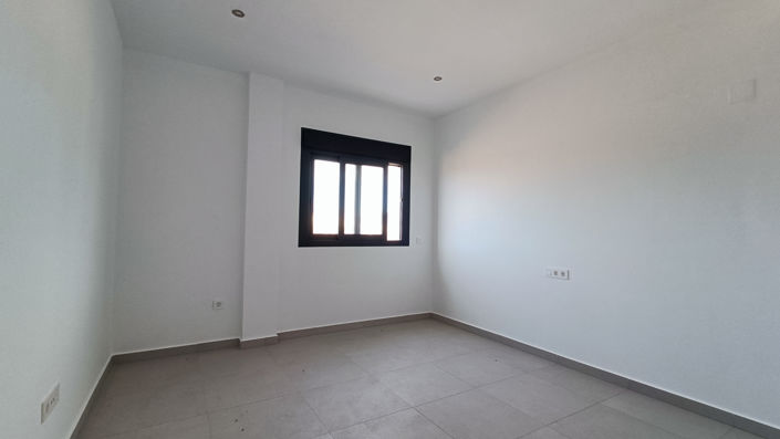 Image No.15-3 Bed Villa for sale