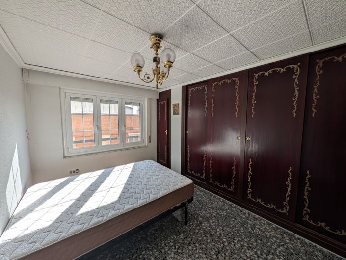 Image No.8-Appartement de 4 chambres à vendre à Sax