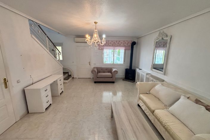 Image No.6-2 Bed Townhouse for sale