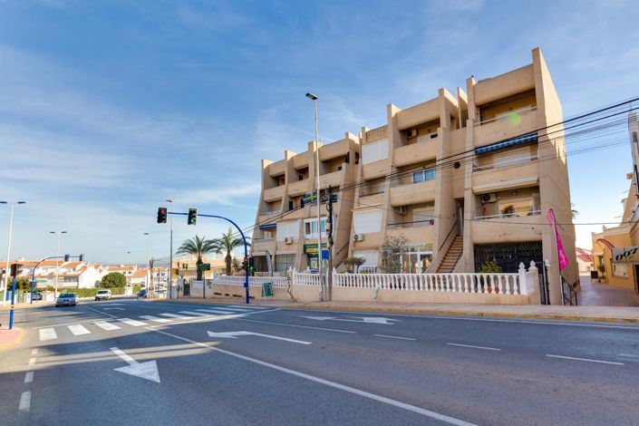 Image No.2-Appartement de 1 chambre à vendre à Torrevieja