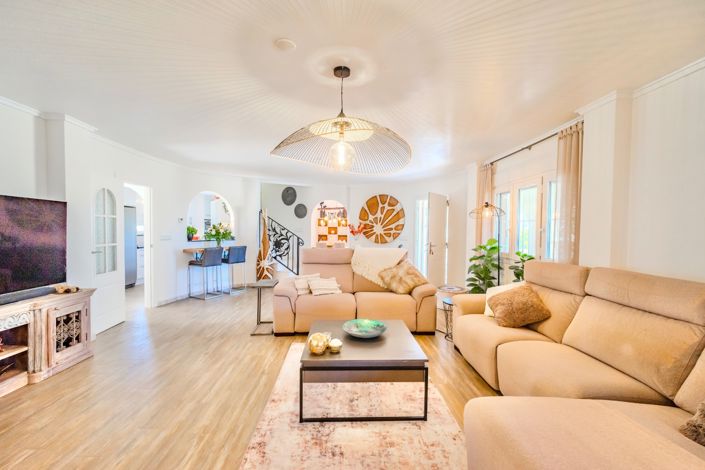 Image No.3-Villa de 4 chambres à vendre à Ciudad Quesada