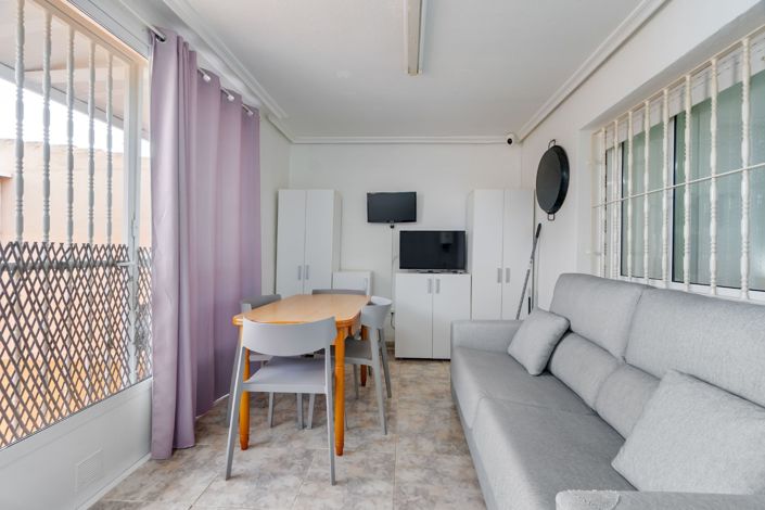 Image No.14-2 Bed Townhouse for sale