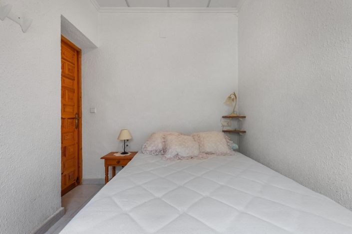 Image No.33-3 Bed Villa for sale