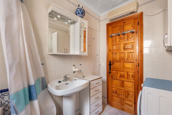 Image No.36-3 Bed Villa for sale