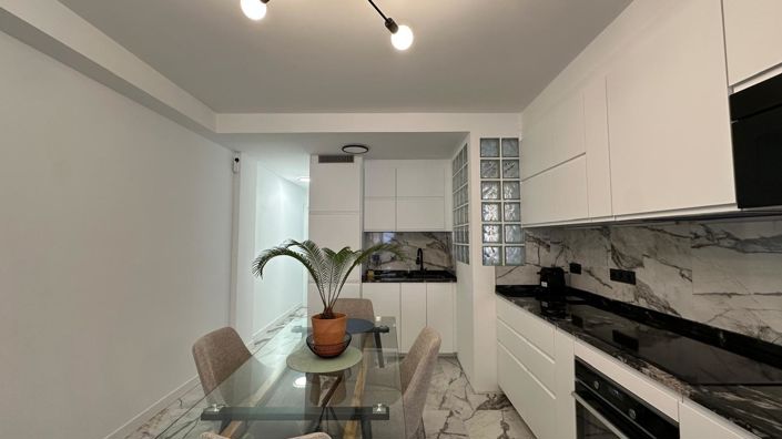 Image No.8-3 Bed Apartment for sale