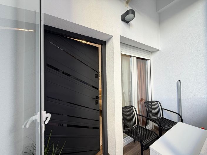 Image No.2-Appartement de 2 chambres à vendre à Torrevieja