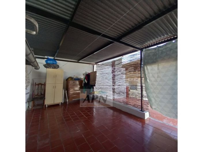 Image No.16-2 Bed Townhouse for sale