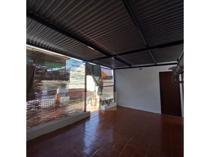 Image No.17-2 Bed Townhouse for sale