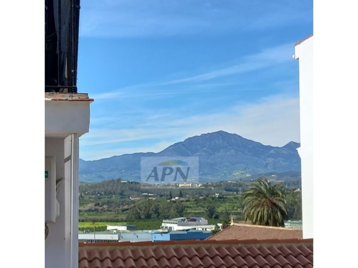 Image No.22-2 Bed Townhouse for sale