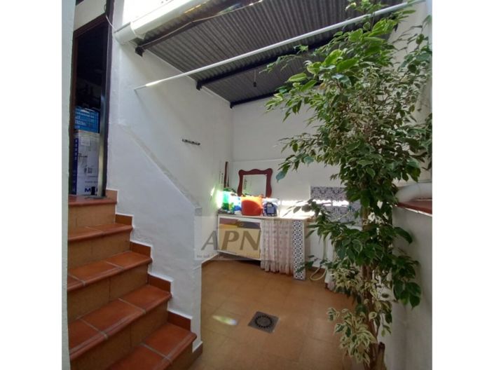 Image No.23-2 Bed Townhouse for sale