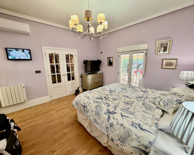 Image No.12-6 Bed Villa for sale