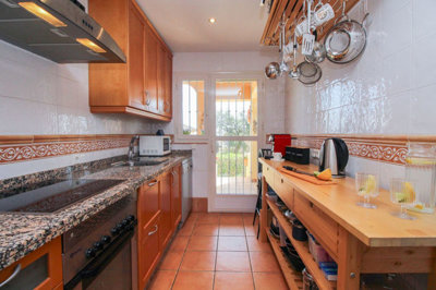 14-d70dc3102c00d7be0e872dfe1c1f86d7