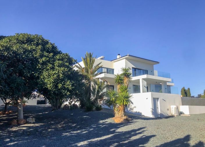 Image No.42-5 Bed Villa for sale