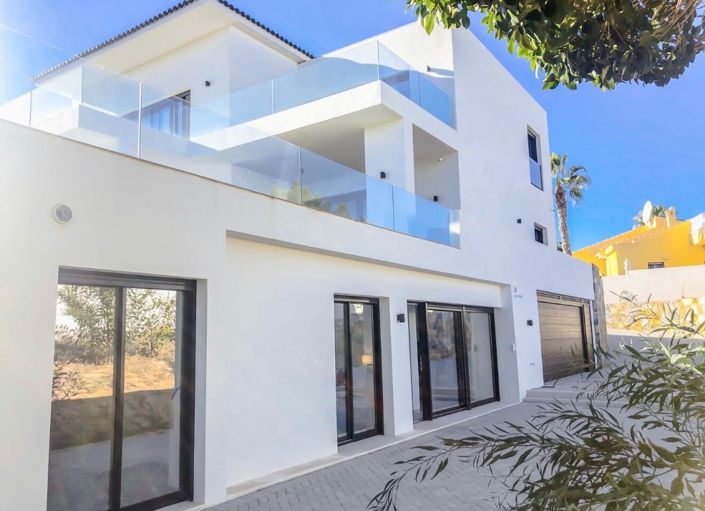 Image No.48-5 Bed Villa for sale