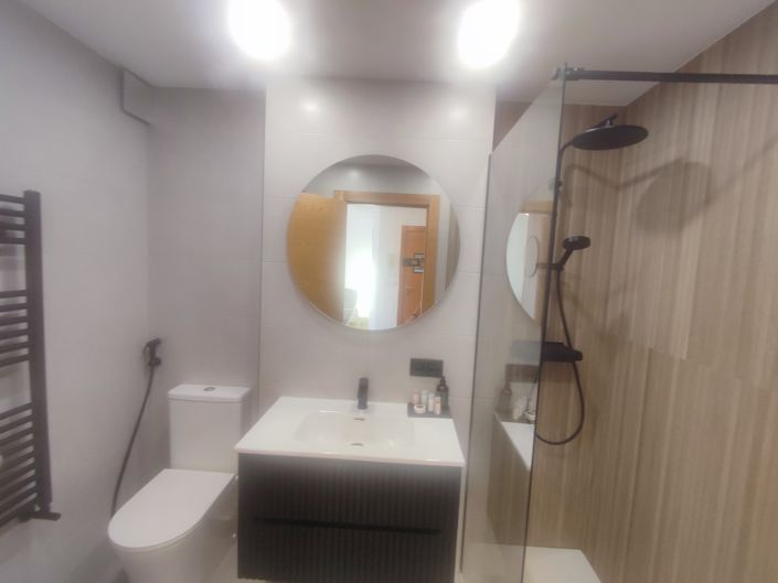 Image No.16-2 Bed Apartment for sale