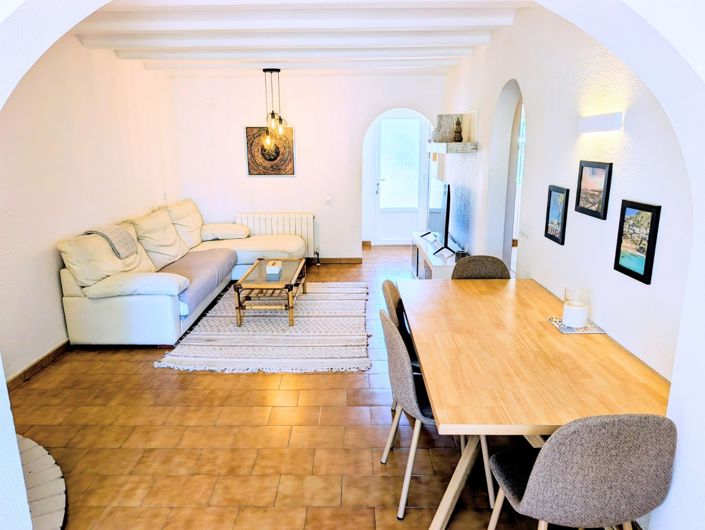 Image No.5-2 Bed Townhouse for sale