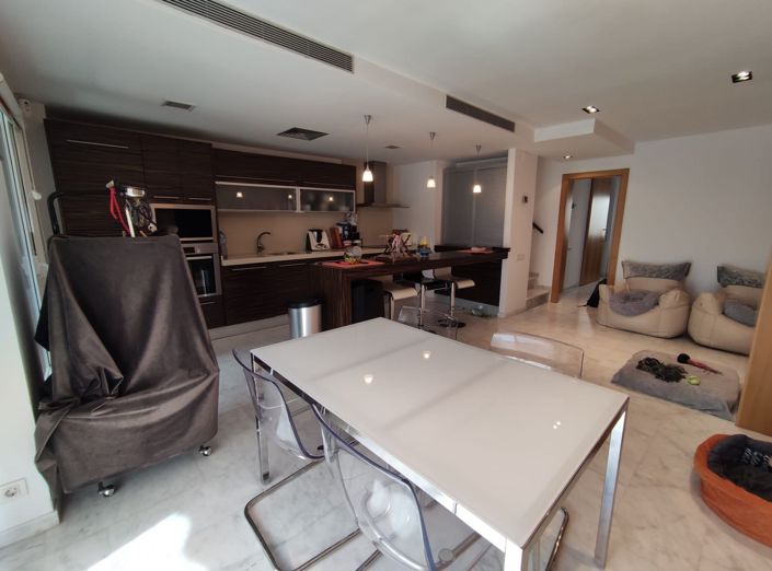 Image No.17-3 Bed Penthouse for sale