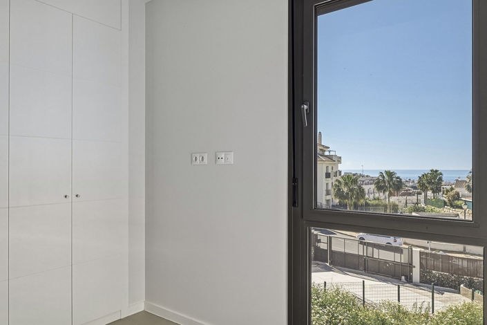 Image No.16-3 Bed Townhouse for sale