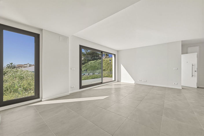 Image No.21-3 Bed Townhouse for sale