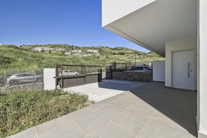 Image No.6-3 Bed Townhouse for sale