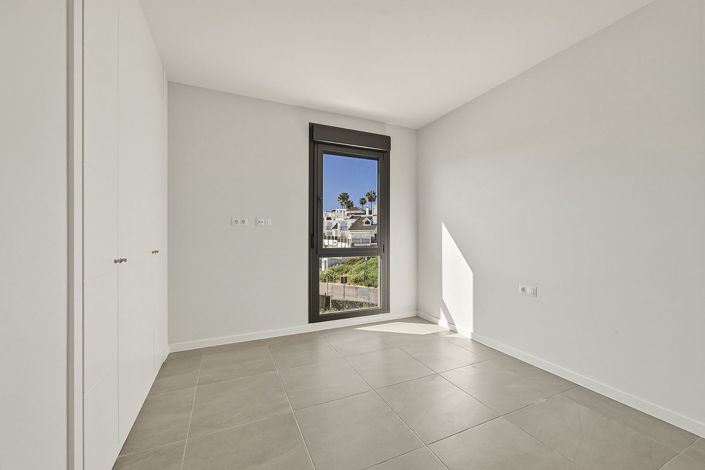 Image No.9-3 Bed Townhouse for sale