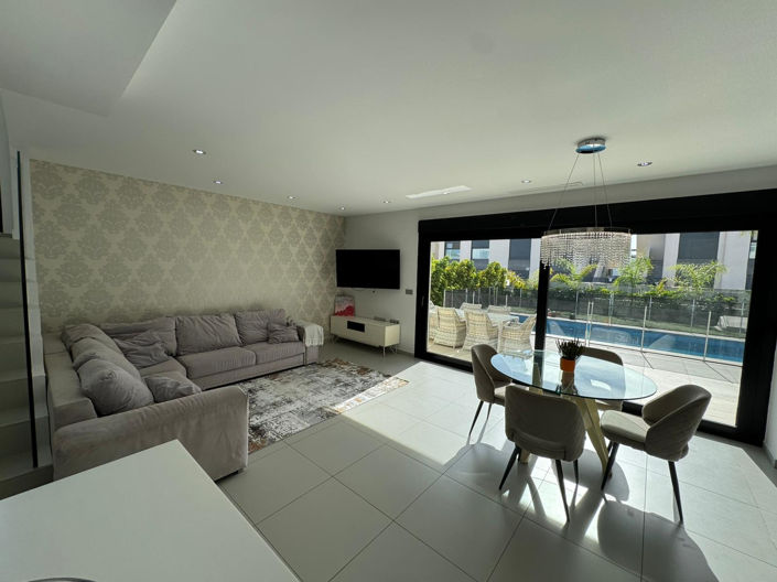 Image No.16-3 Bed Villa for sale