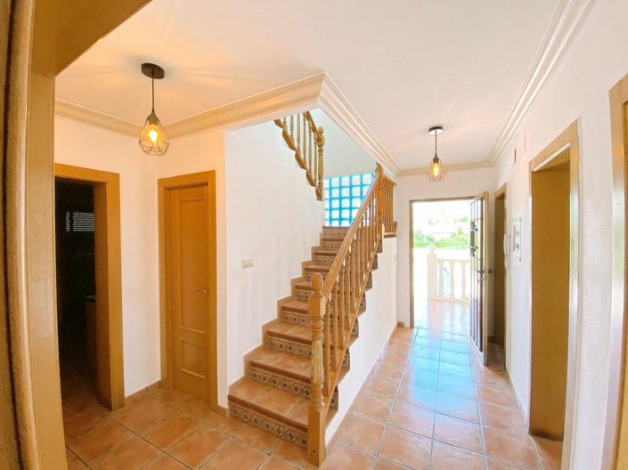 Image No.41-4 Bed Villa for sale