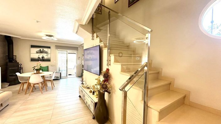 Image No.18-3 Bed Villa for sale