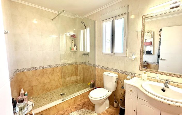 Image No.49-3 Bed Villa for sale