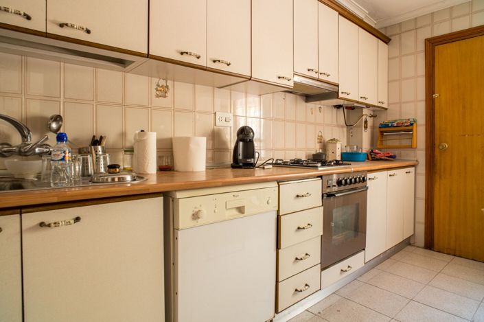 Image No.11-5 Bed Townhouse for sale