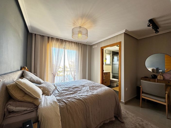 Image No.14-3 Bed Apartment for sale