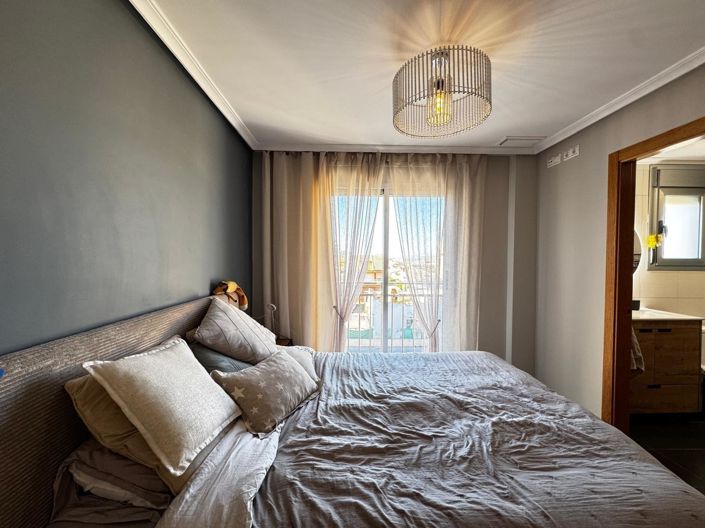 Image No.15-3 Bed Apartment for sale