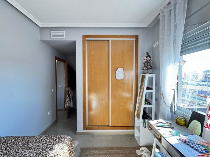 Image No.29-3 Bed Apartment for sale