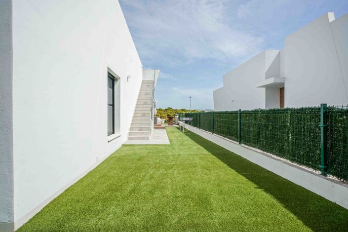 Image No.15-2 Bed Villa for sale