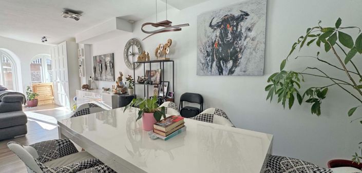 Image No.20-2 Bed Townhouse for sale