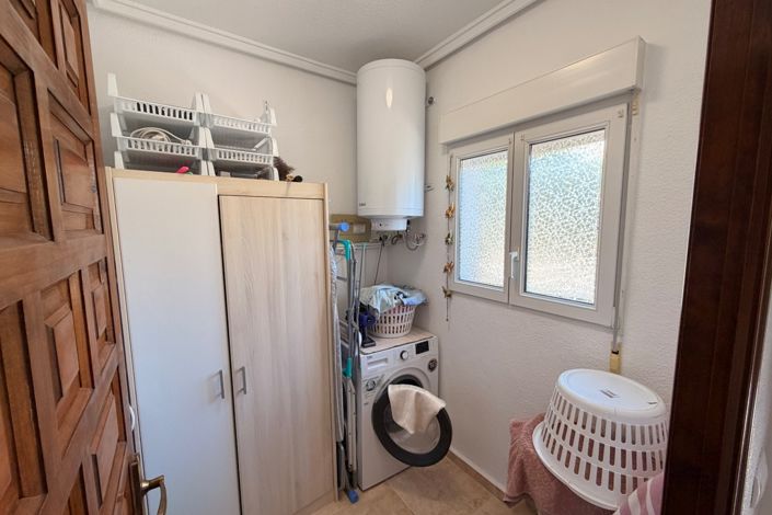 Image No.27-3 Bed Townhouse for sale