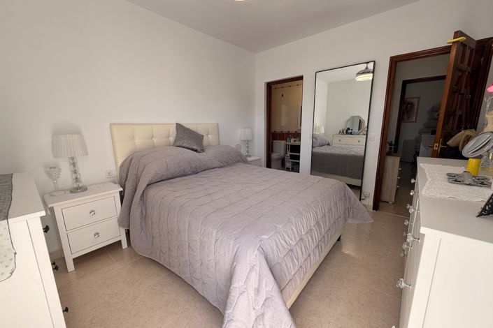 Image No.32-3 Bed Townhouse for sale