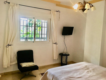 12-53013098fcab6c38b1379cd33298e050