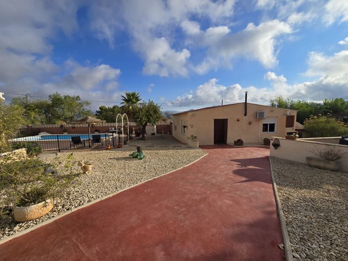 Image No.12-5 Bed Villa for sale