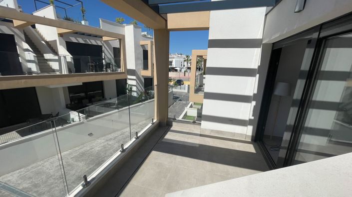 Image No.20-2 Bed Penthouse for sale