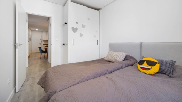 Image No.24-3 Bed Apartment for sale