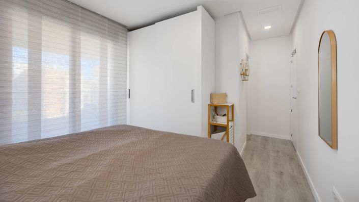 Image No.27-3 Bed Apartment for sale