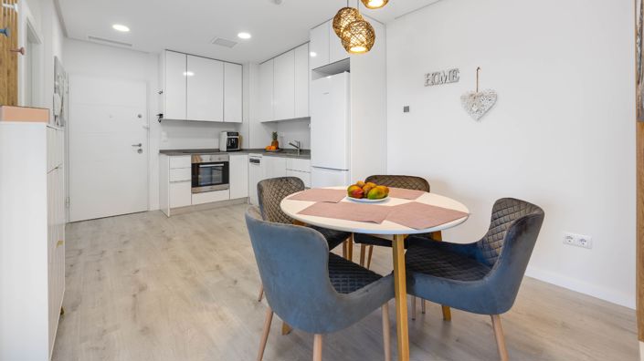 Image No.8-3 Bed Apartment for sale